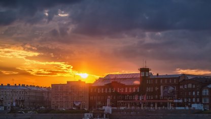 Закат в городе