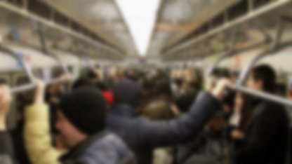 Люди в метро