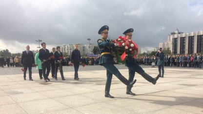 возложение цветов