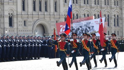парад победы в Москве 