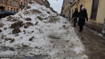Лужи, уборка, декабрь, зима, кучи снега