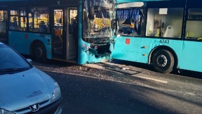 дтп с лазурными автобусами на бестужевской
