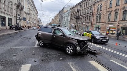 Авария на перекрестке