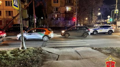 каршеринг сбил самокатчика
