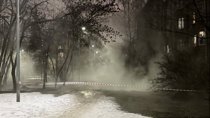 Прорыв трубы на Варшавской улице