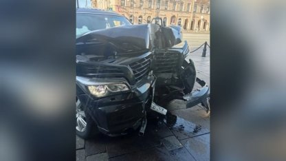 Машина врезалась в дом