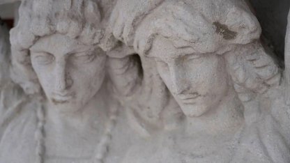 Скульптуры с дома Полежаева