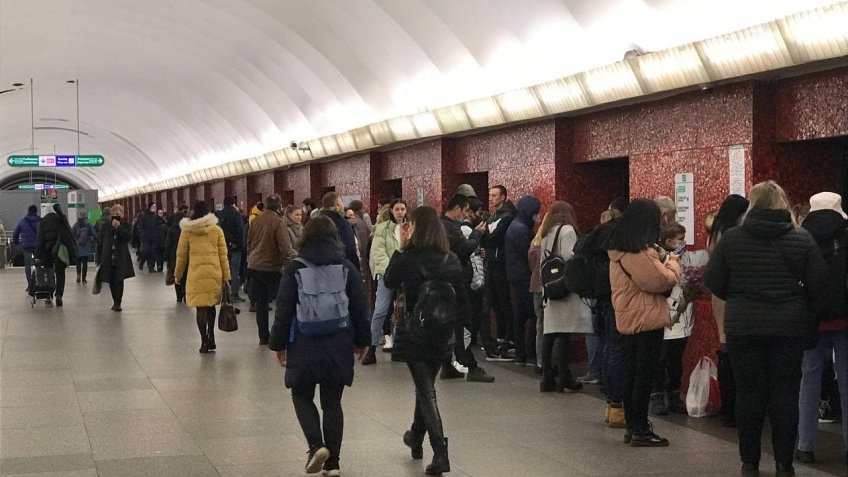 метро локдаун