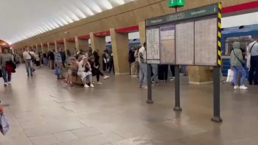 Станция метро Выборгская