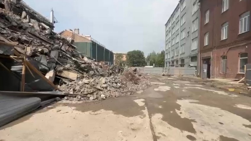 обрушение завода