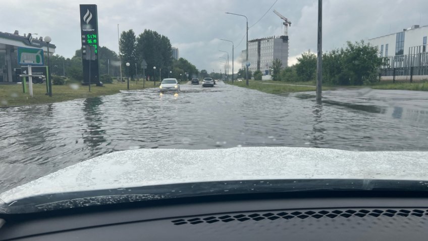 Затопило дорогу