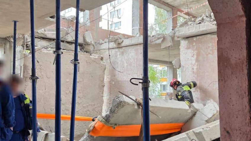 Обрушение в школе в Москве