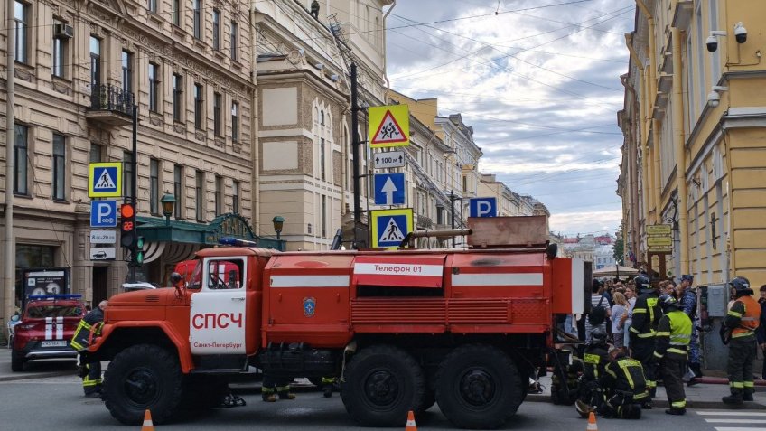Пожар в центре Петербурга