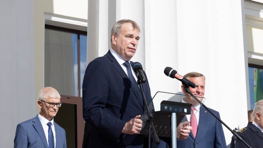 андрей максимов