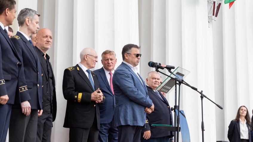 молодцов