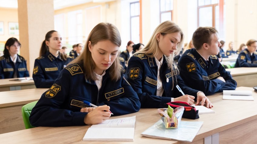 первокурсники