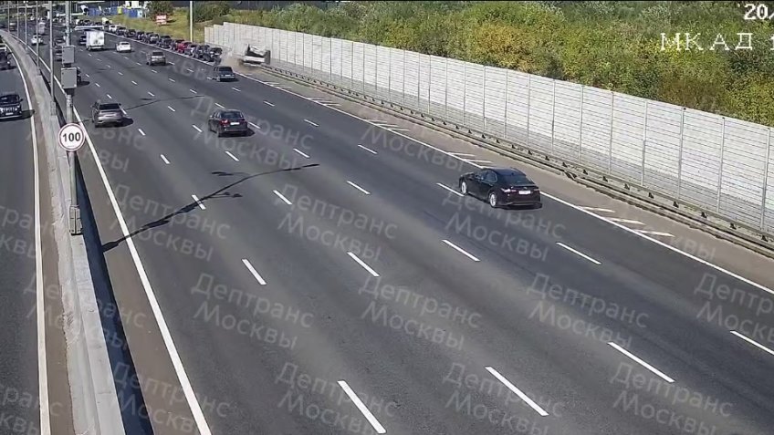 Газель протаранил очередь на заправке